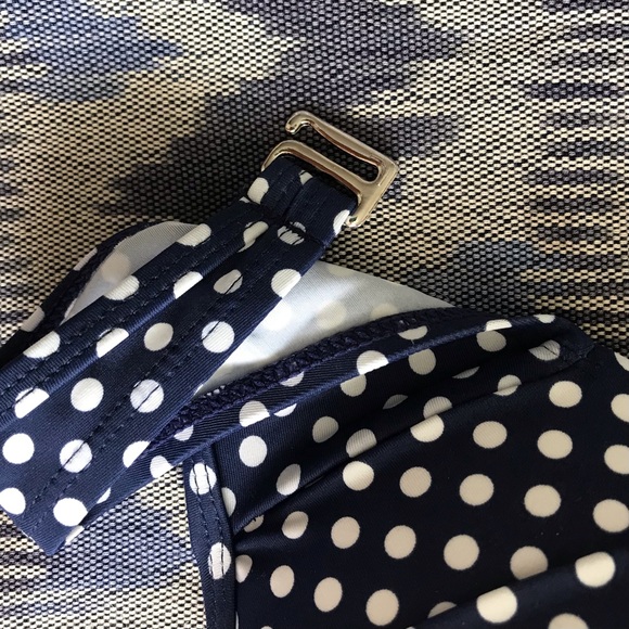 3/20$ Polka dot navy and white Quintsoul bikini top - Picture 4 of 6